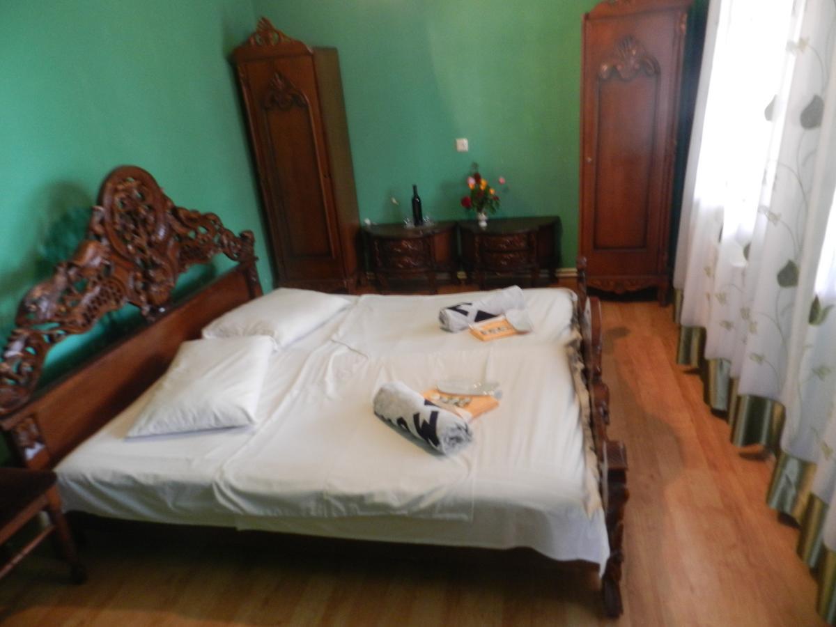 Jako Batumi Bagian luar foto