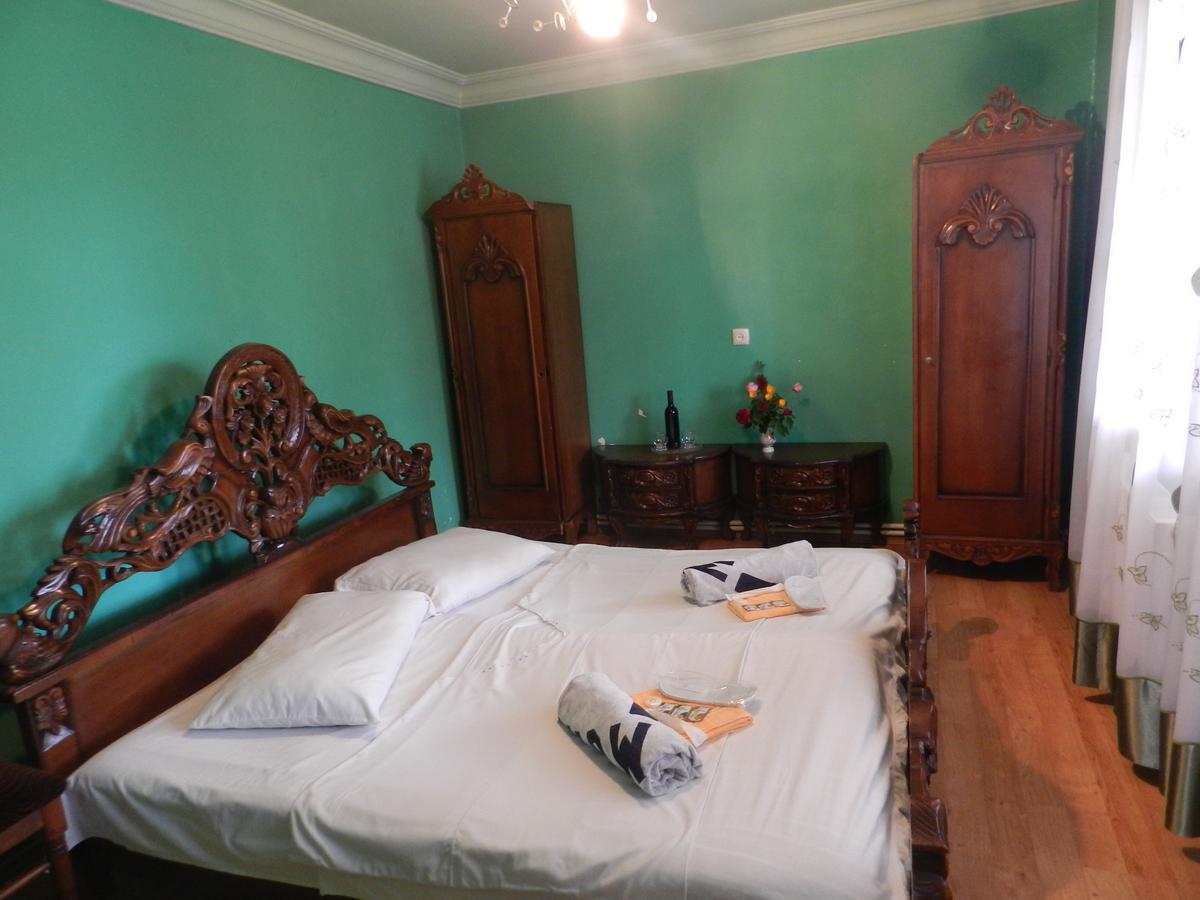 Jako Batumi Bagian luar foto