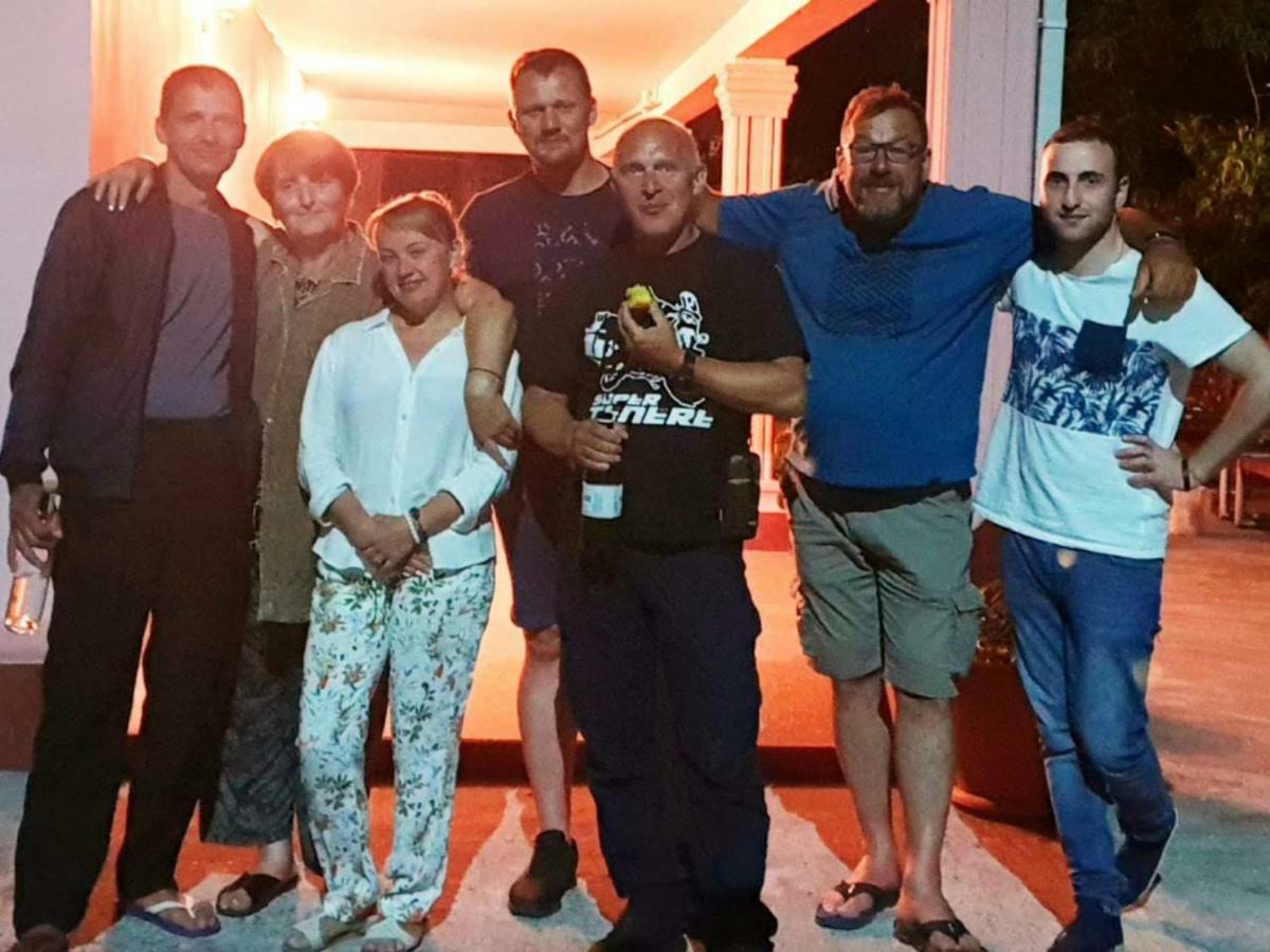 Jako Batumi Bagian luar foto